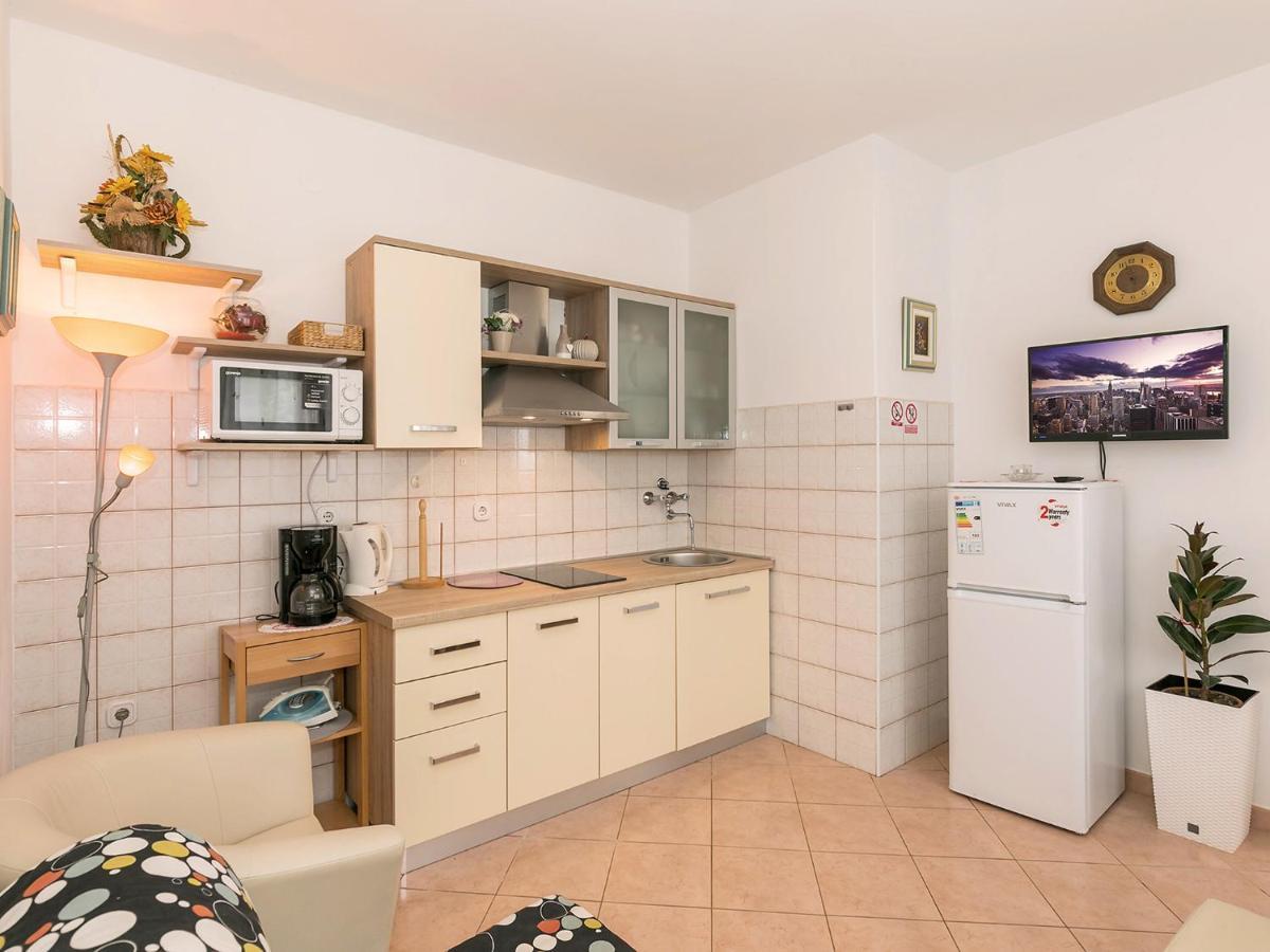 Apartments Graziella โปเรช ภายนอก รูปภาพ