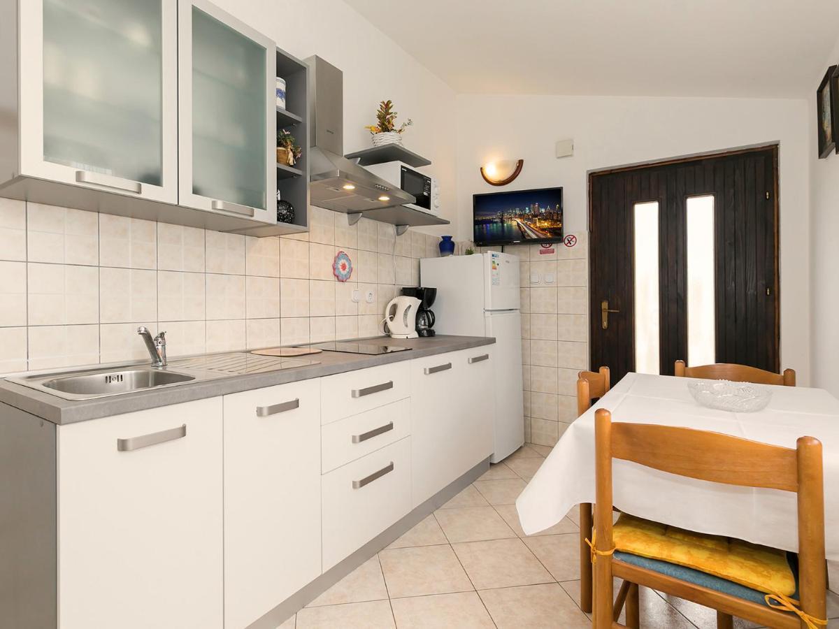 Apartments Graziella โปเรช ภายนอก รูปภาพ