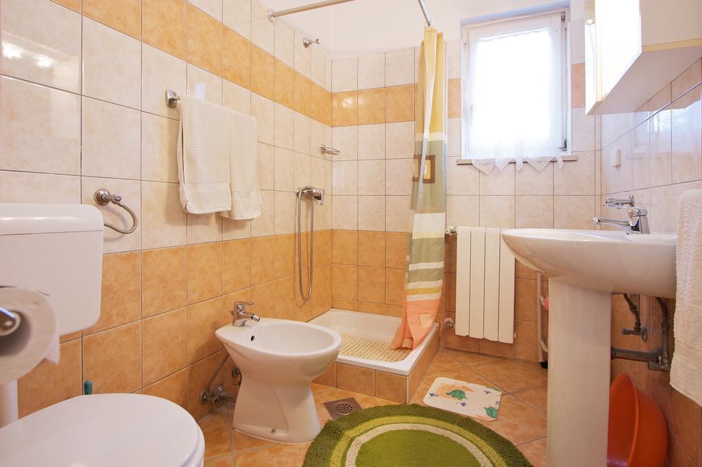 Apartments Graziella โปเรช ภายนอก รูปภาพ