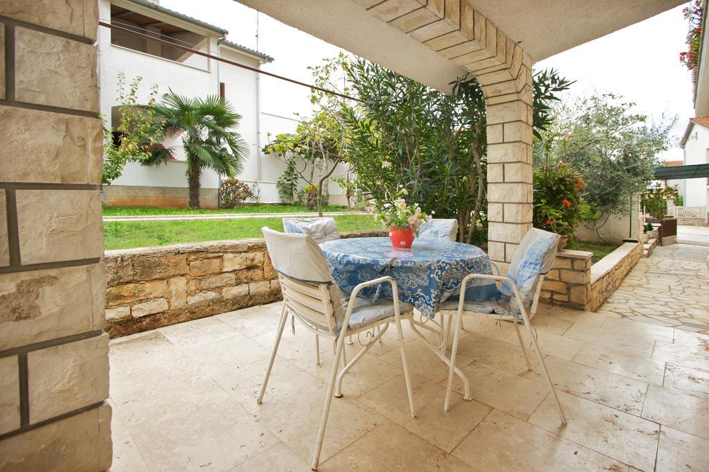 Apartments Graziella โปเรช ภายนอก รูปภาพ