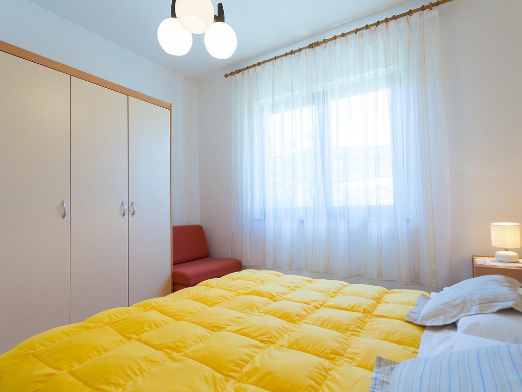 Apartments Graziella โปเรช ภายนอก รูปภาพ